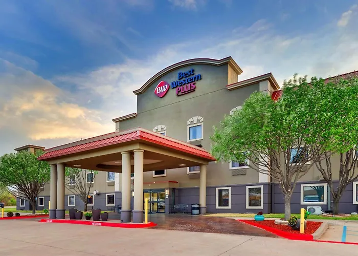 Best Western Plus University Inn & Suites