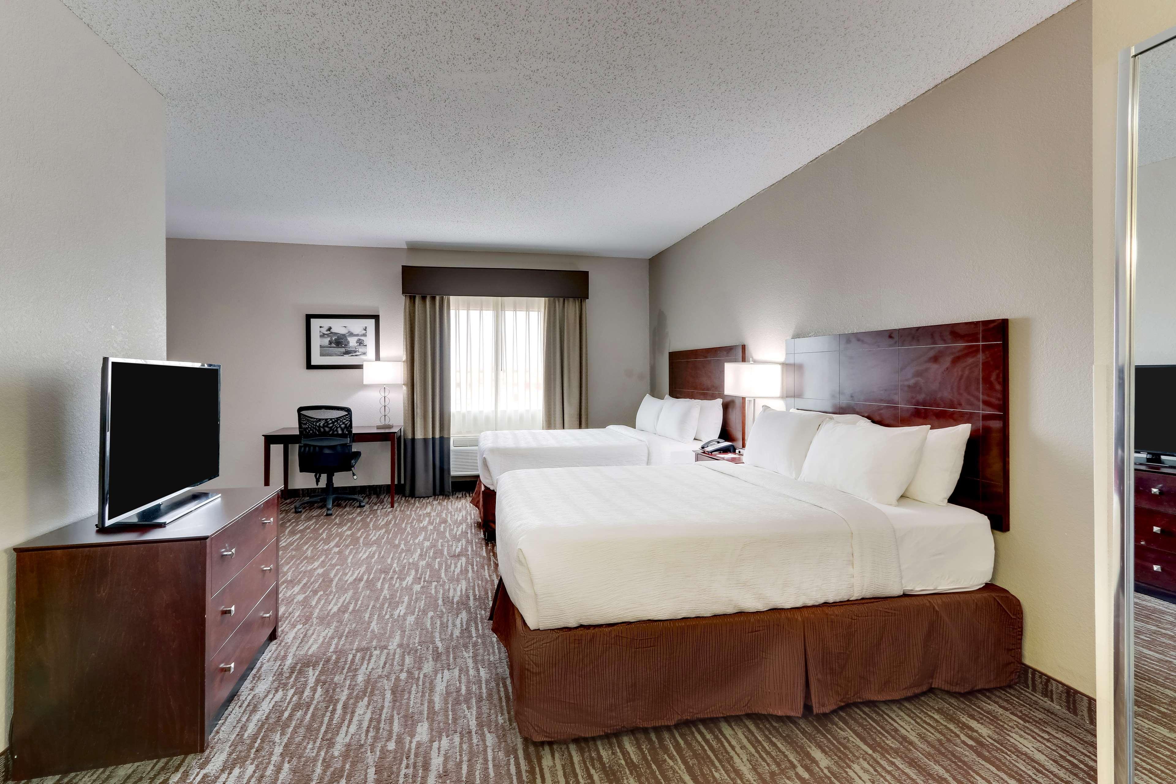 Western & 3* Wichita Falls