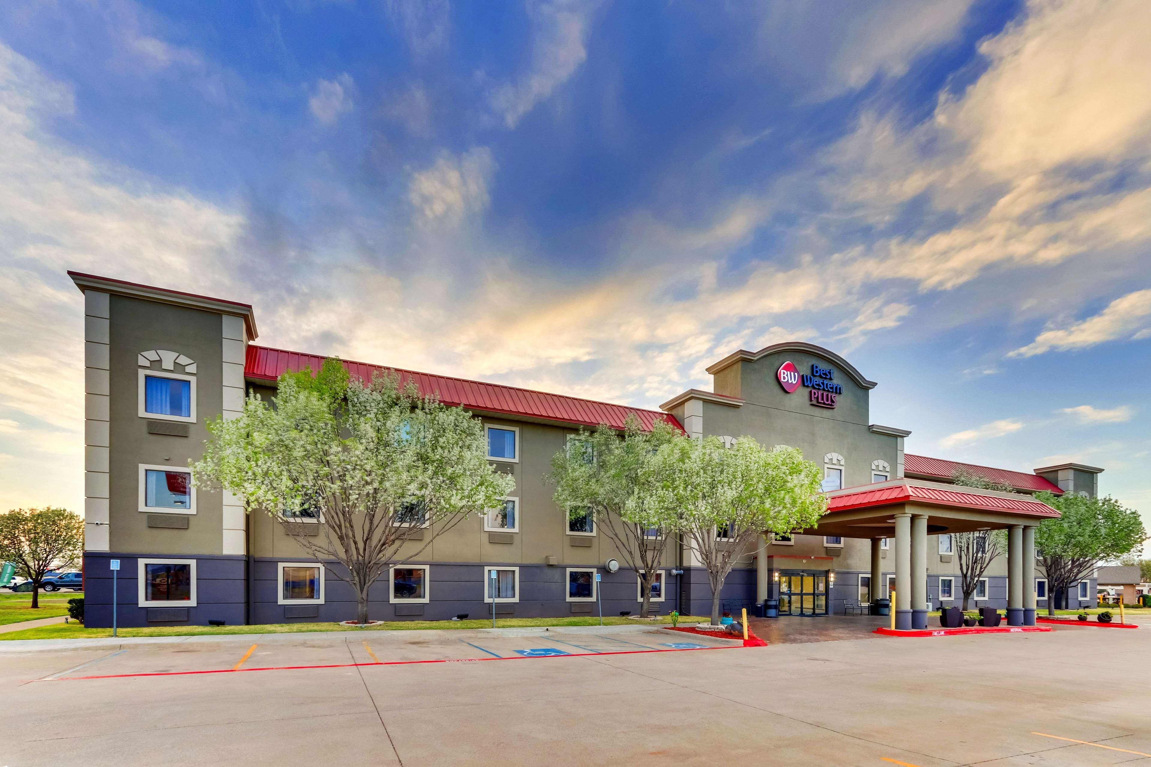 Western & Hotel Wichita Falls