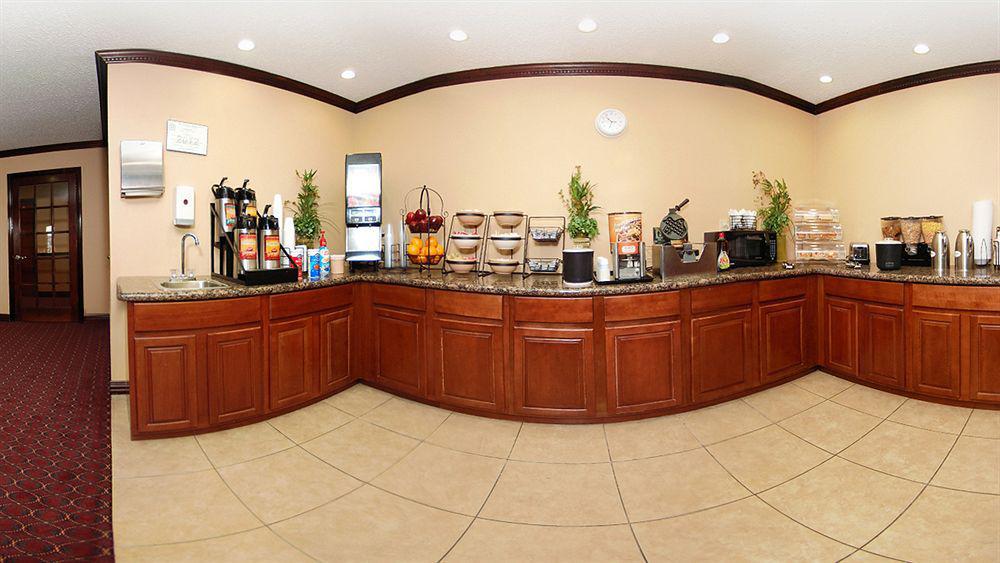 Western & 3* Wichita Falls
